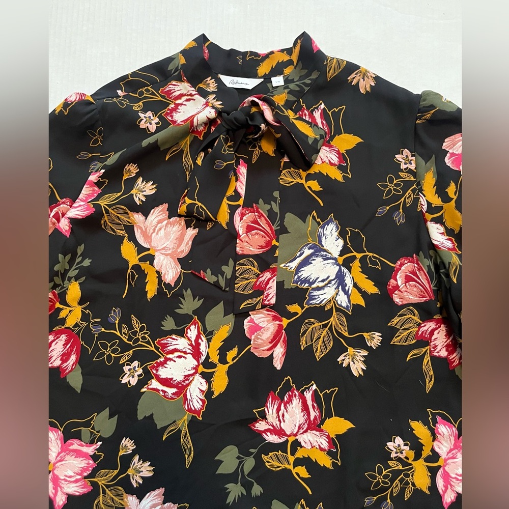 Floral Blouse with Bow - Picture 8 of 12